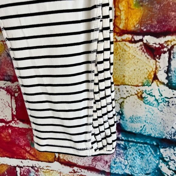Glyder Cropped Lattice Panel Athletic Workout Leggings White Black Stripes XS - Picture 6 of 7